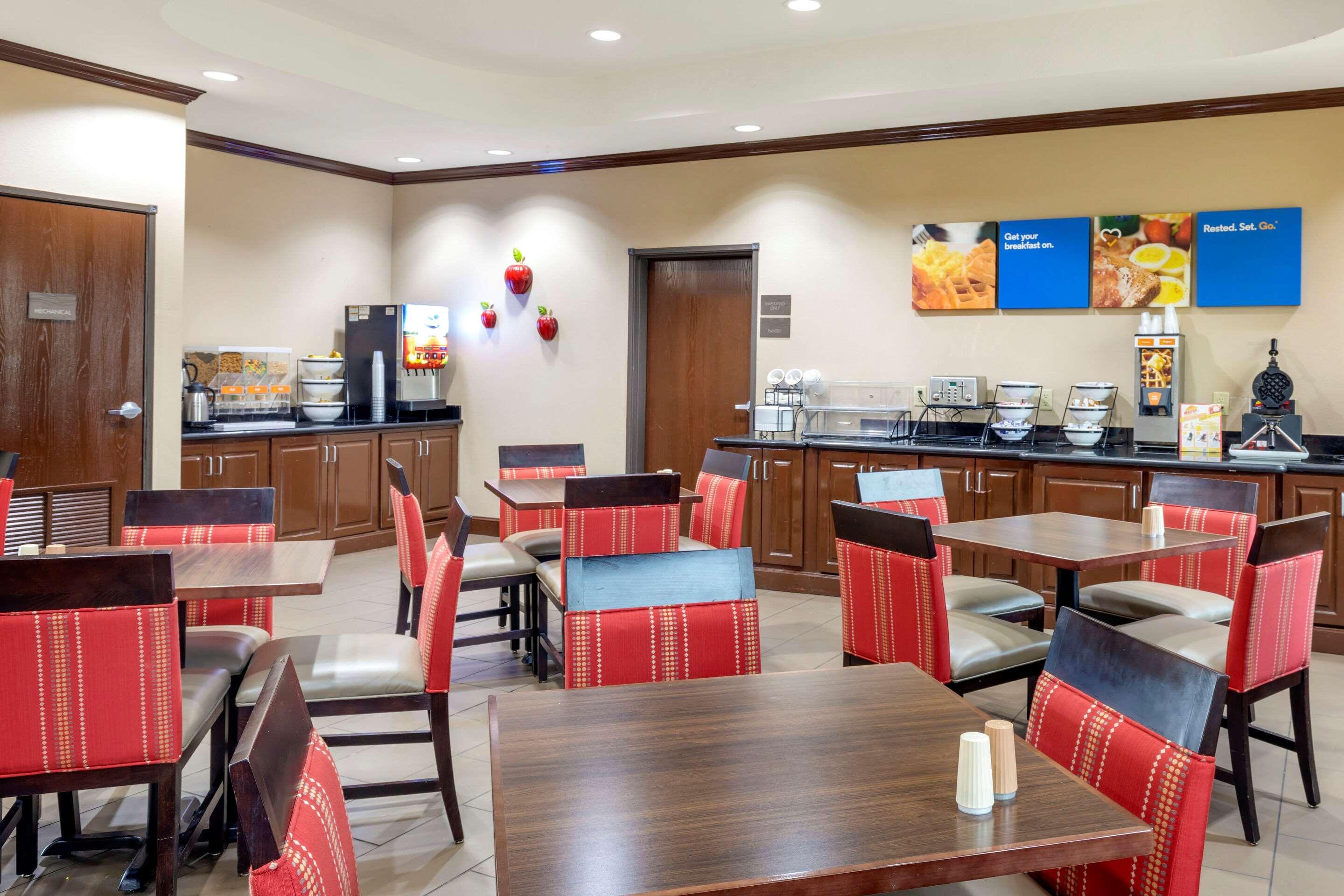 Comfort Inn Near Unt Denton Exterior foto